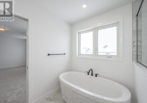 1898 FOUNTAIN GRASS DRIVE_19