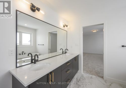 1898 FOUNTAIN GRASS DRIVE_20