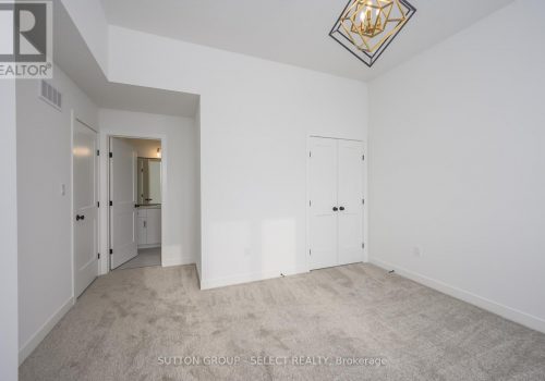 1898 FOUNTAIN GRASS DRIVE_22